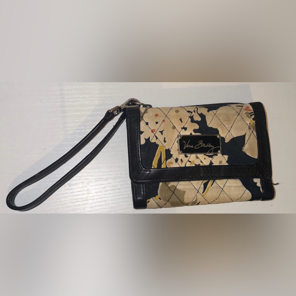 Discontinued Dogwood Vera Bradley Wristlet